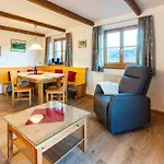 Streidlhof Apartamento *